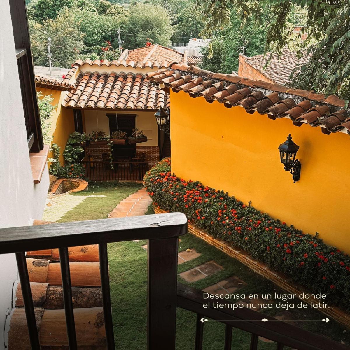 Nueva Granada Hotel Colonial -Centro Historico- Santa Fe de Antioquia Exterior photo